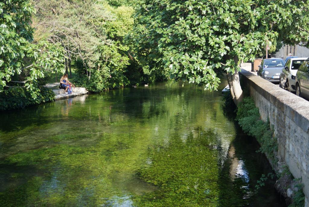 Colombe Lejlighed LʼIsle-sur-la-Sorgue Eksteriør billede